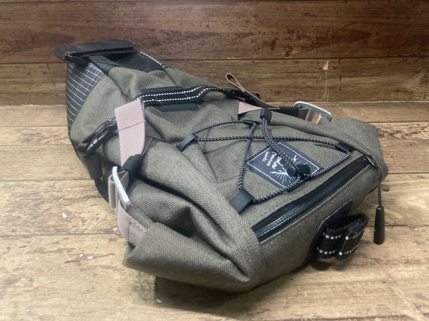 IF755 ロウロウマウンテンワークス RawLow Mountain Works バイクンハイクバッグ Bike’n Hike Bag サドルバッグ グレー