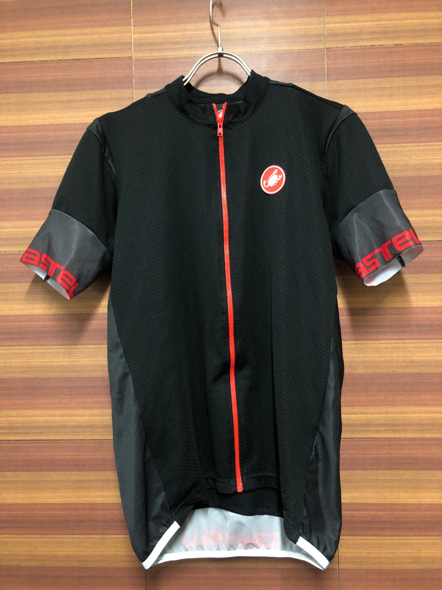 IE281 カステリ CASTELLI 半袖 メッシュ サイクルジャージ 黒 Lサイズ