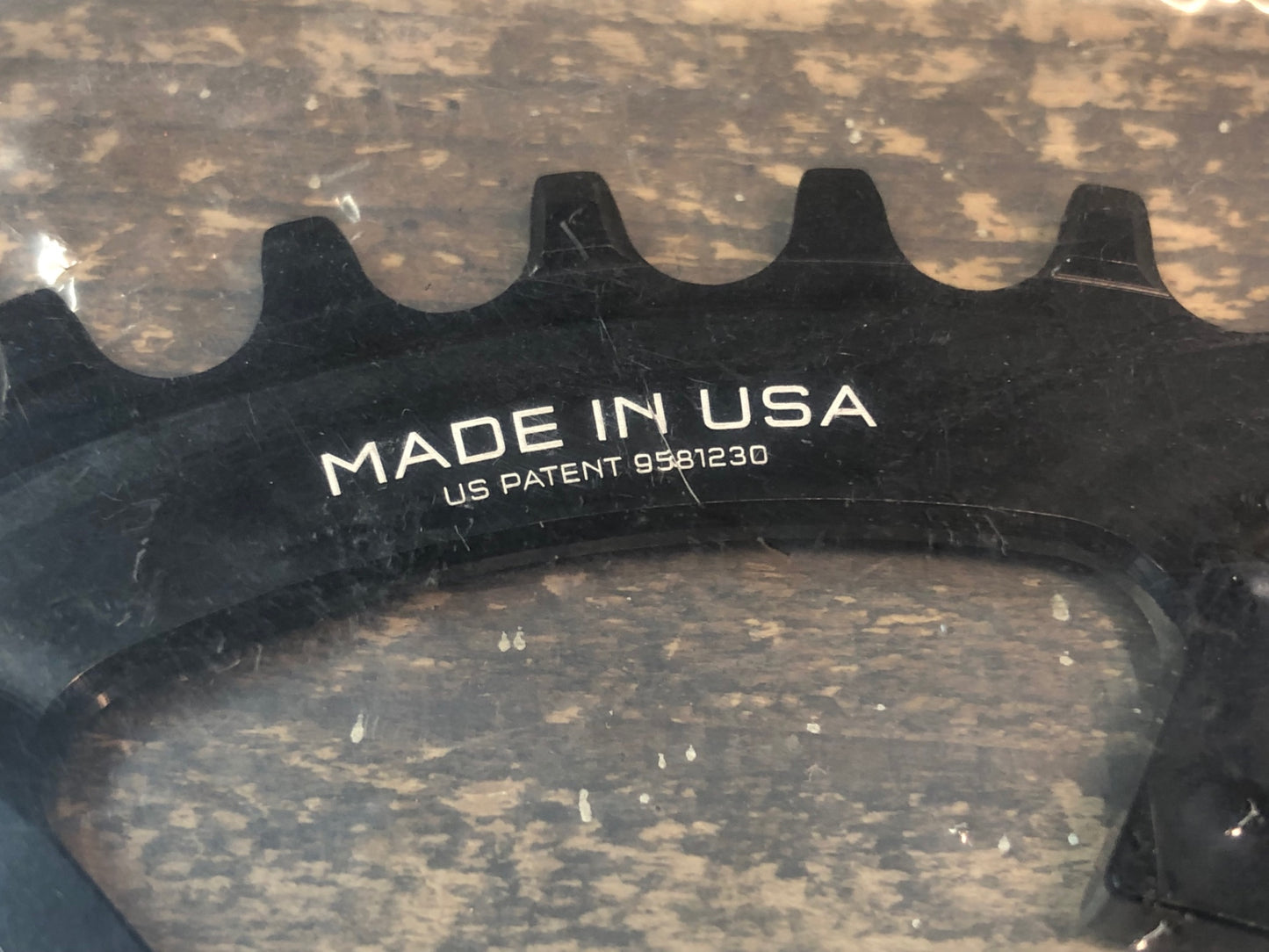 IR237 ウルフトゥース WOLF TOOTH DROP STOP CHAINRING ナローワイド シマノ SHIMANO 4 Bolt 40T