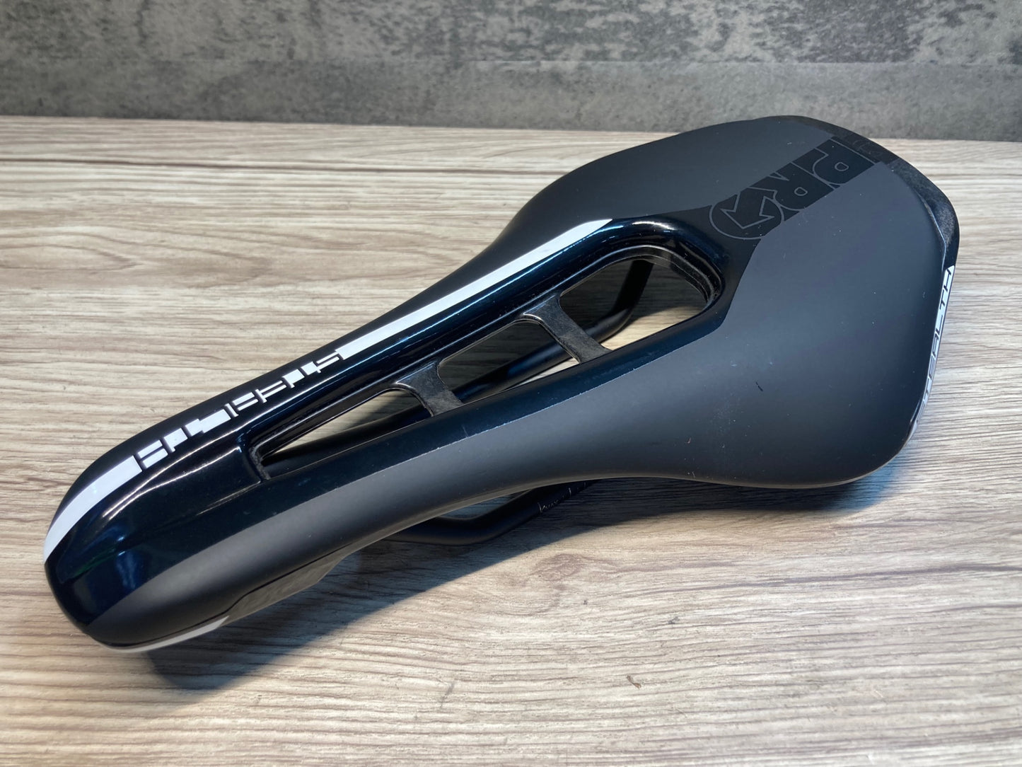 IX480 シマノ SHIMANO プロ PRO ステルス STEALTH サドル 黒 ステンレスレール