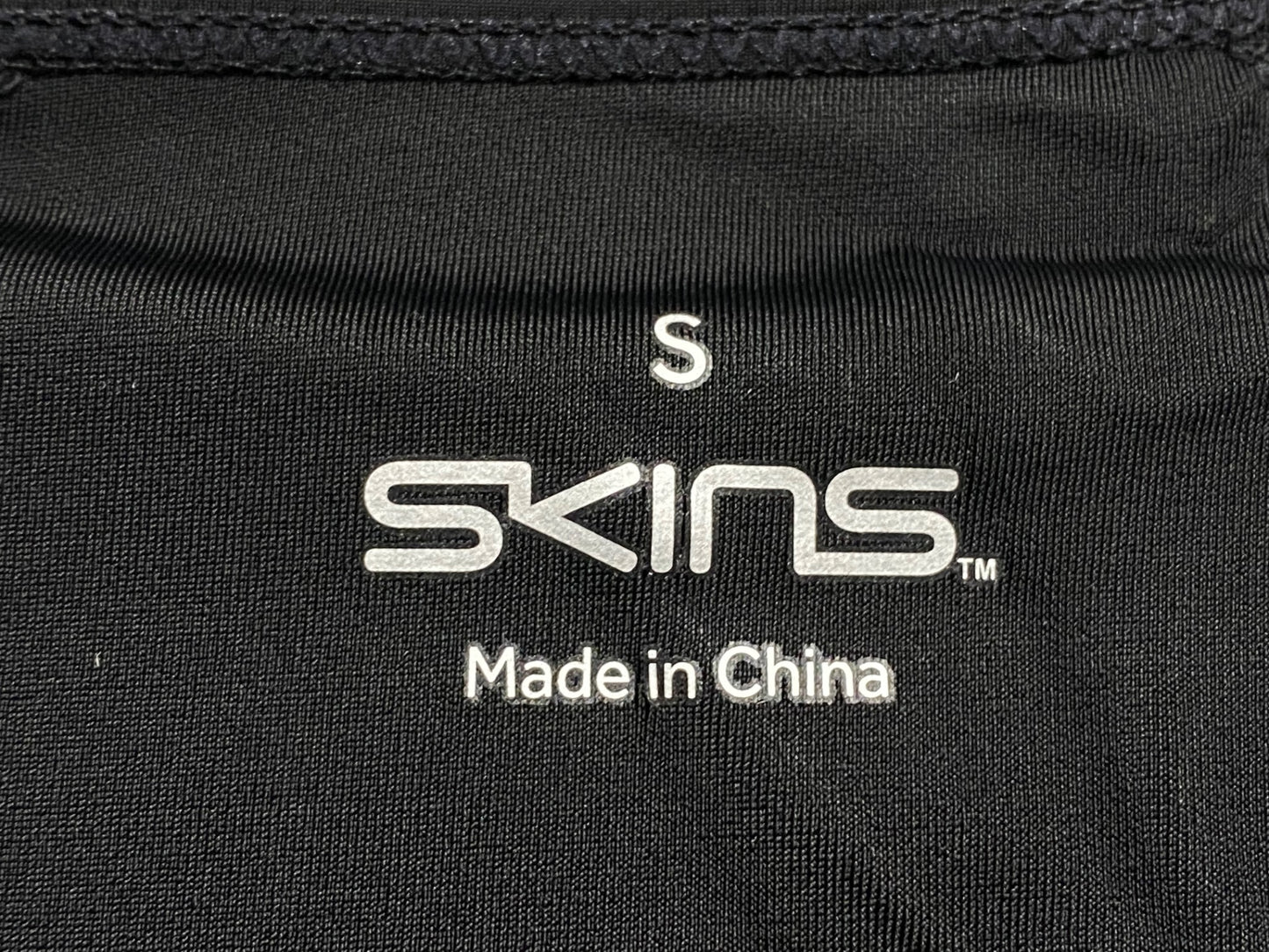 IW955 スキンズ SKINS DNAmic トライアスロン スキンスーツ S ブラック フロントジップ