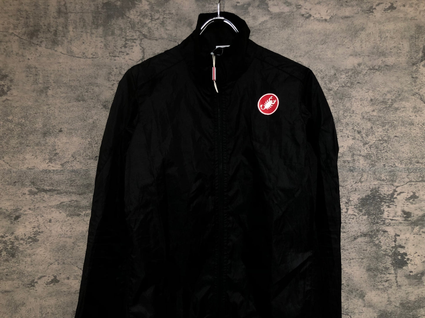 IW779 カステリ CASTELLI 長袖 ウインドブレイカー 黒 M