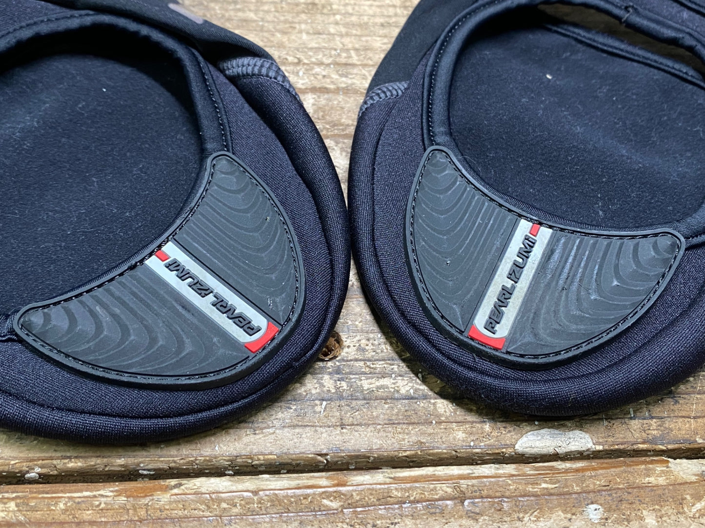 IU300 パールイズミ PEARLiZUMi トゥカバー 黒