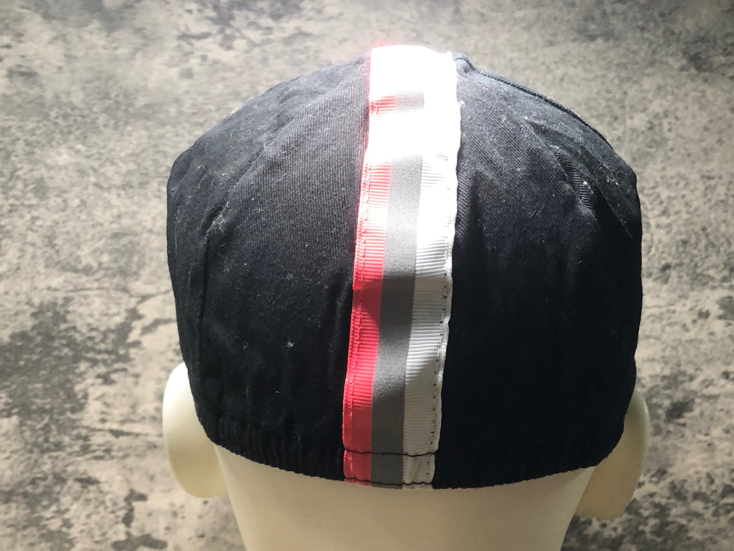 IM764 ラファ Rapha サイクルキャップ RAPHA TOKYO 黒ピンク
