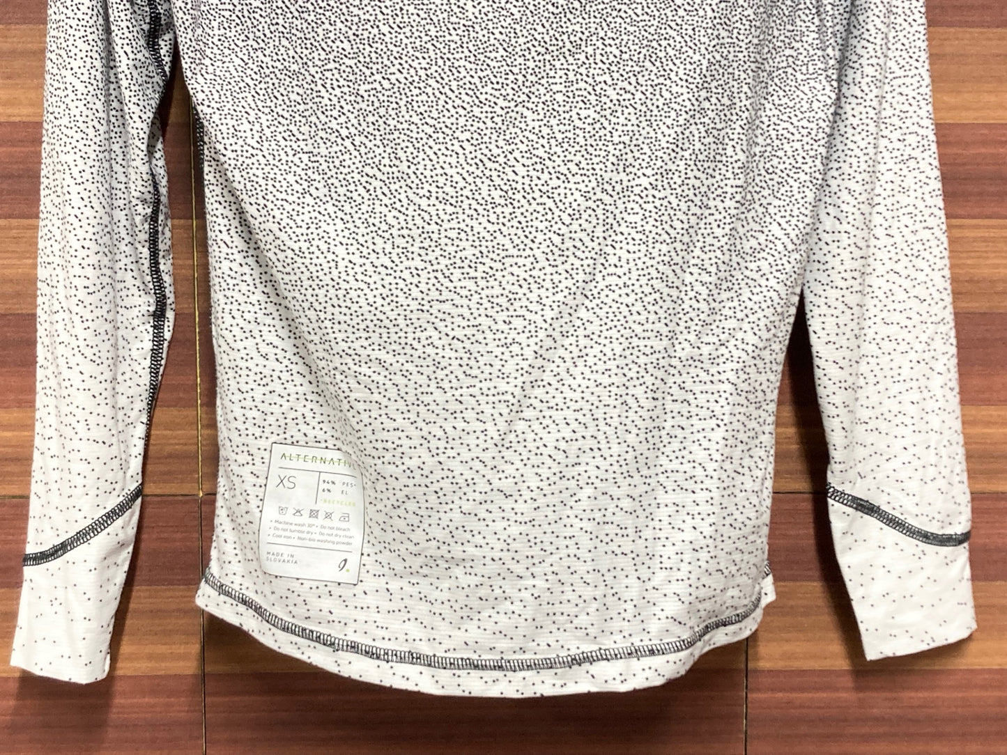 IQ715 イザドア Isadore ALTERNATIVE 長袖 べースレイヤー 白 XS