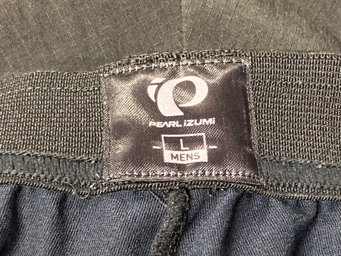 IO719 パールイズミ PEARL iZUMi サイクルパンツ 黒 グレー L パッド付き