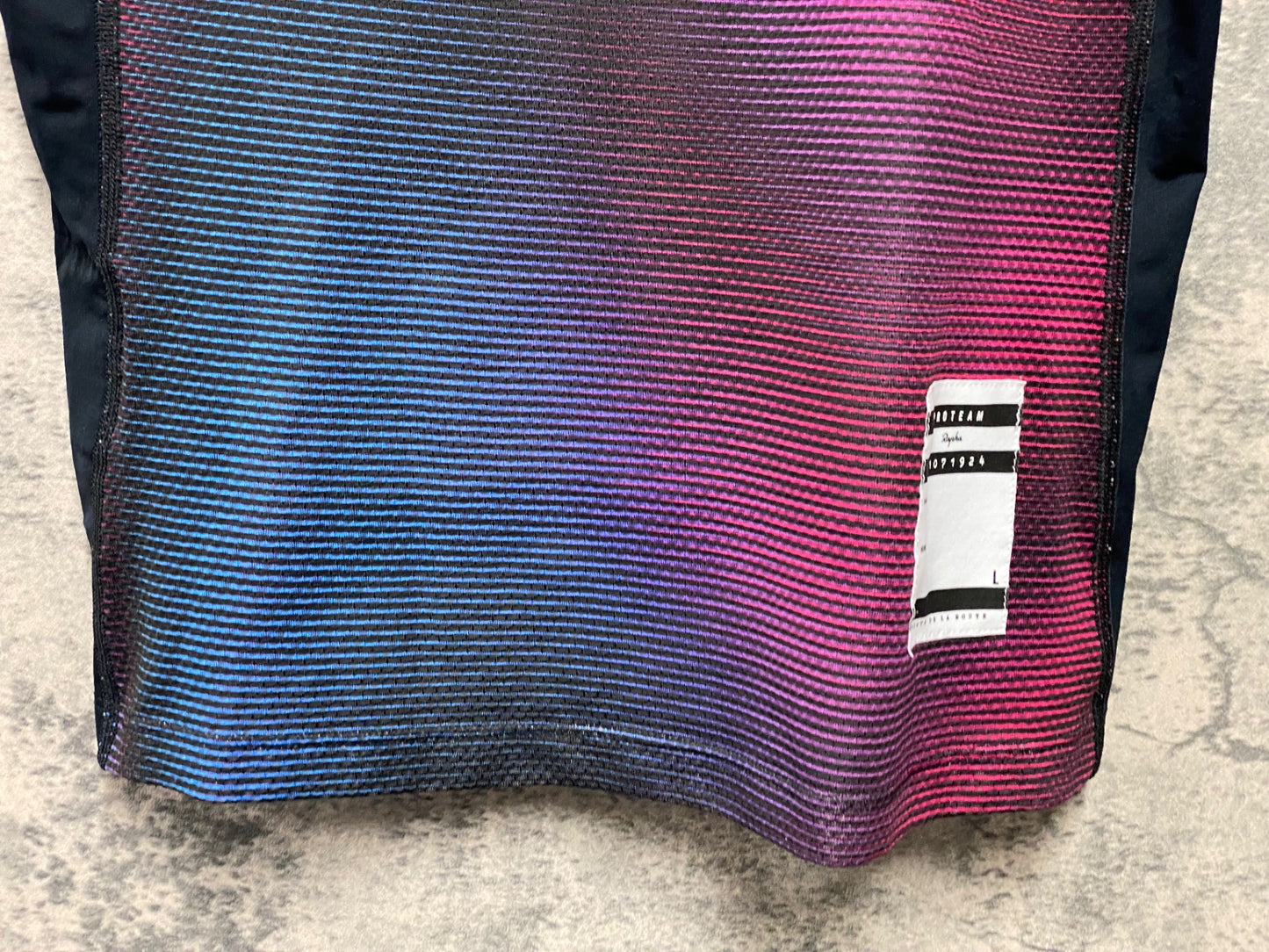 JB022 ラファ Rapha PRINT PRO TEAM BASE LAYER ノースリーブ ベースレイヤー 紫 L