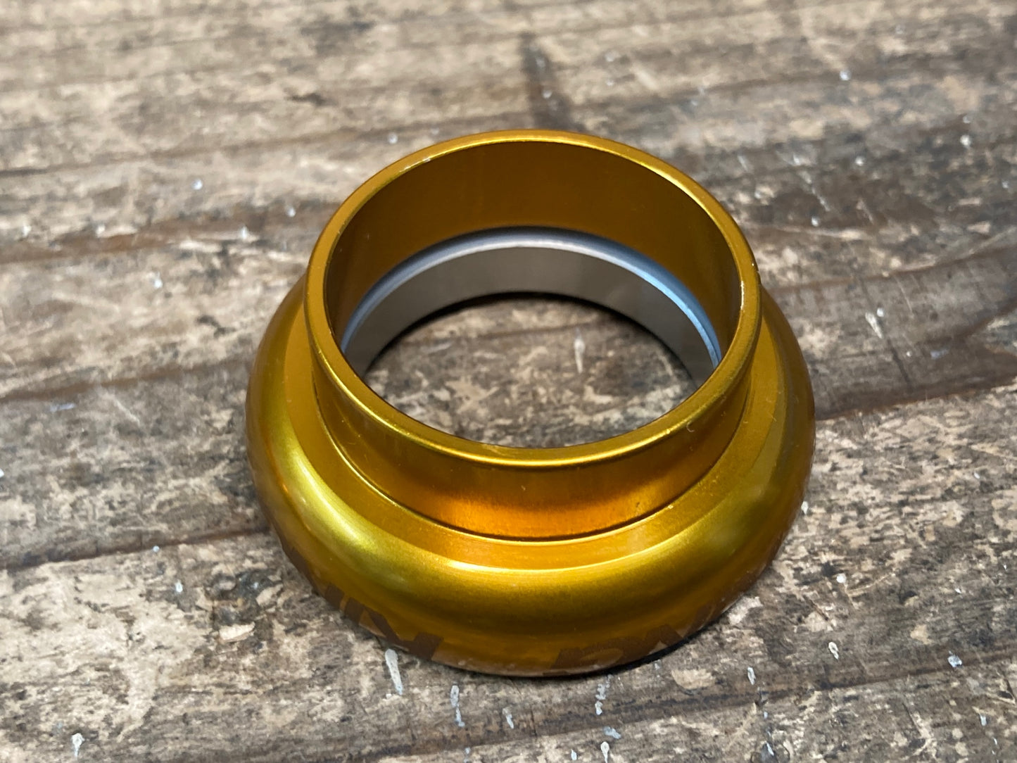 IS708 クリスキング CHRIS KING NoThreadSet アヘッド ヘッドパーツ ヘッドセット 上下1-1/8 OS アウトボード式 ゴールド