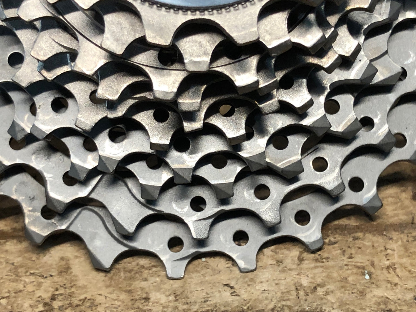 HD443 シマノ SHIMANO デュラエース DURA-ACE スプロケット CS-7900 12-27T 10S