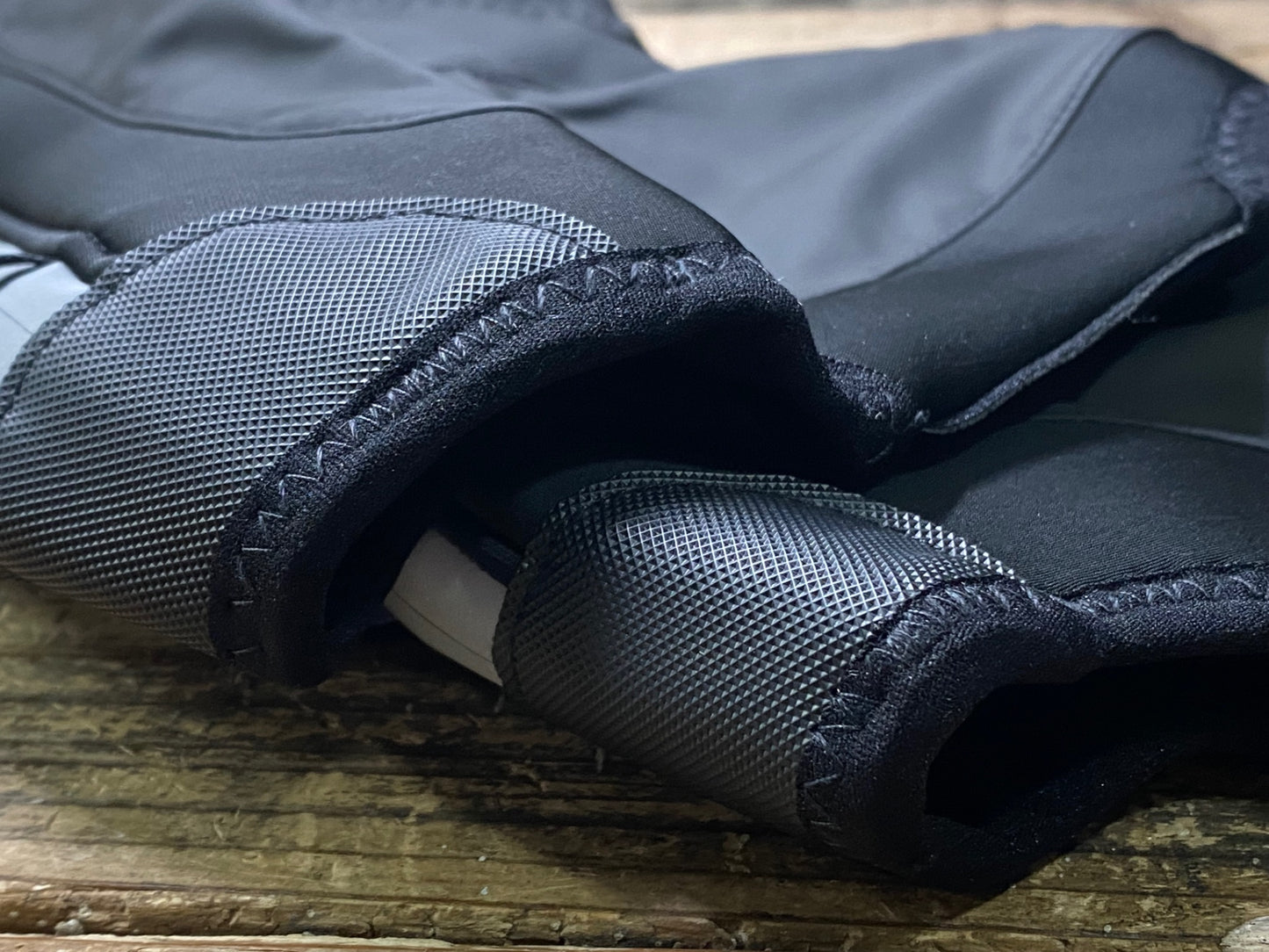 IY346 キャニオン CANYON シューズカバー 黒 L