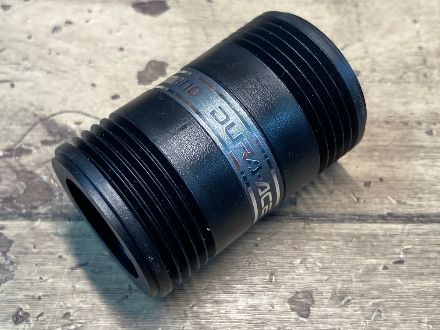 IJ102 シマノ SHIMANO デュラエース DURA-ACE BB-7400 ボトムブラケット スクエアテーパー JIS 未使用品