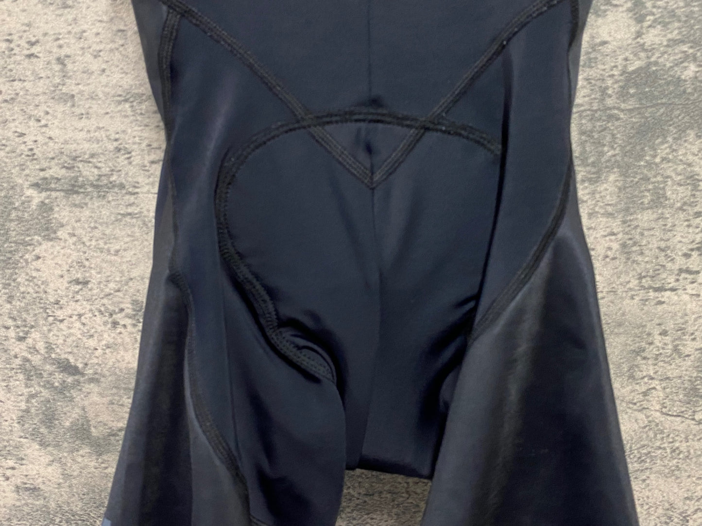 JA272 ジェッセージ GSG ビブショーツ 黒 S