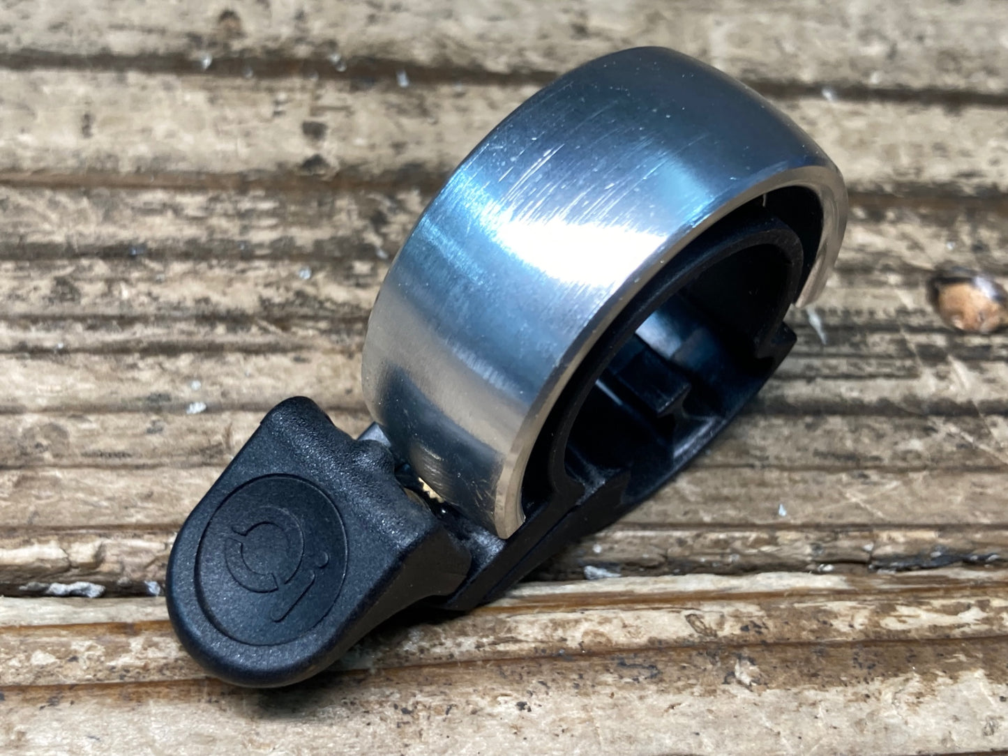 IN706 ノグ knog オイ Oi ベル シルバー Φ22.0