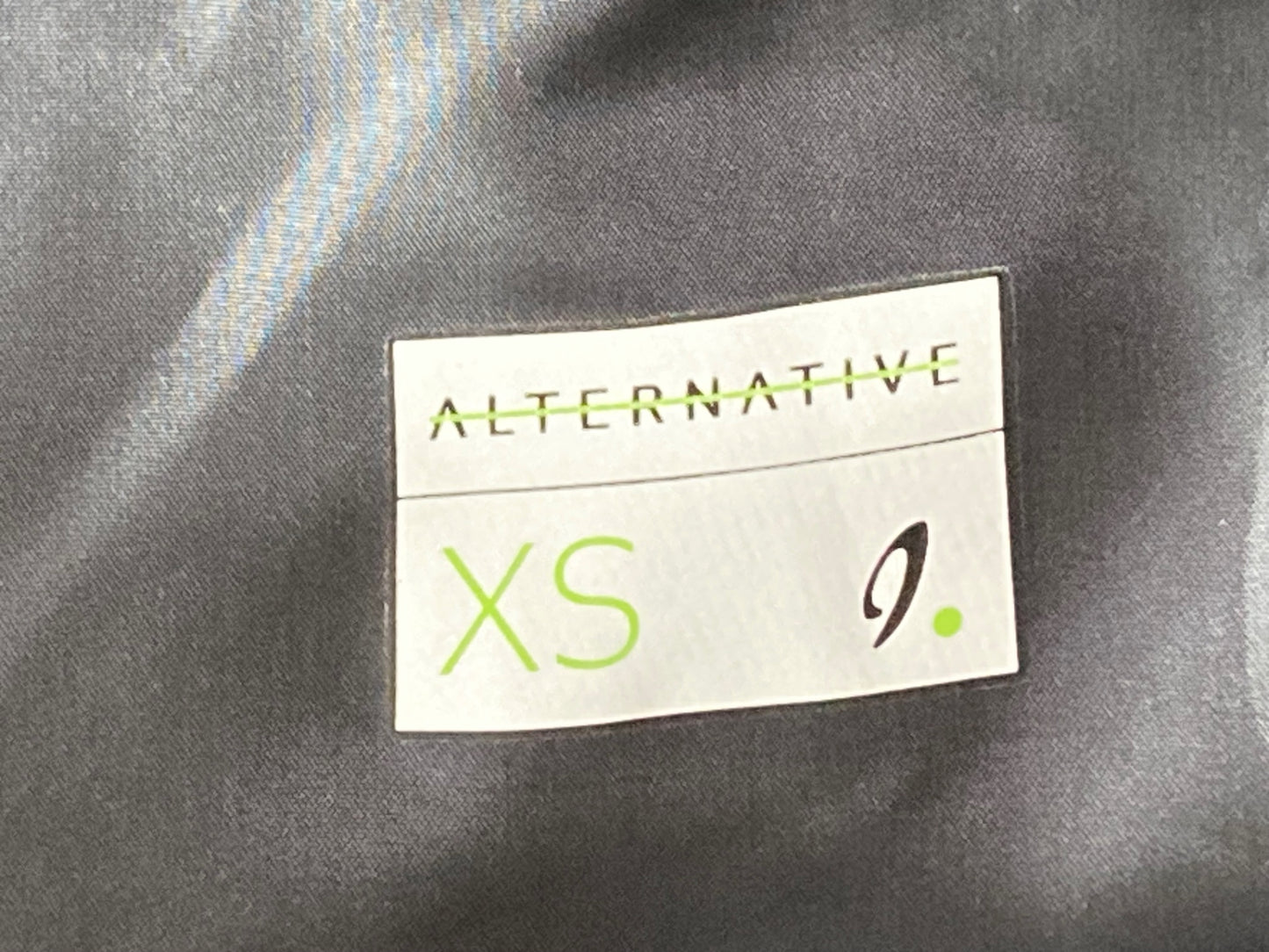 IQ736 イザドア Isadore 長袖 レインジャケット 黒 XS