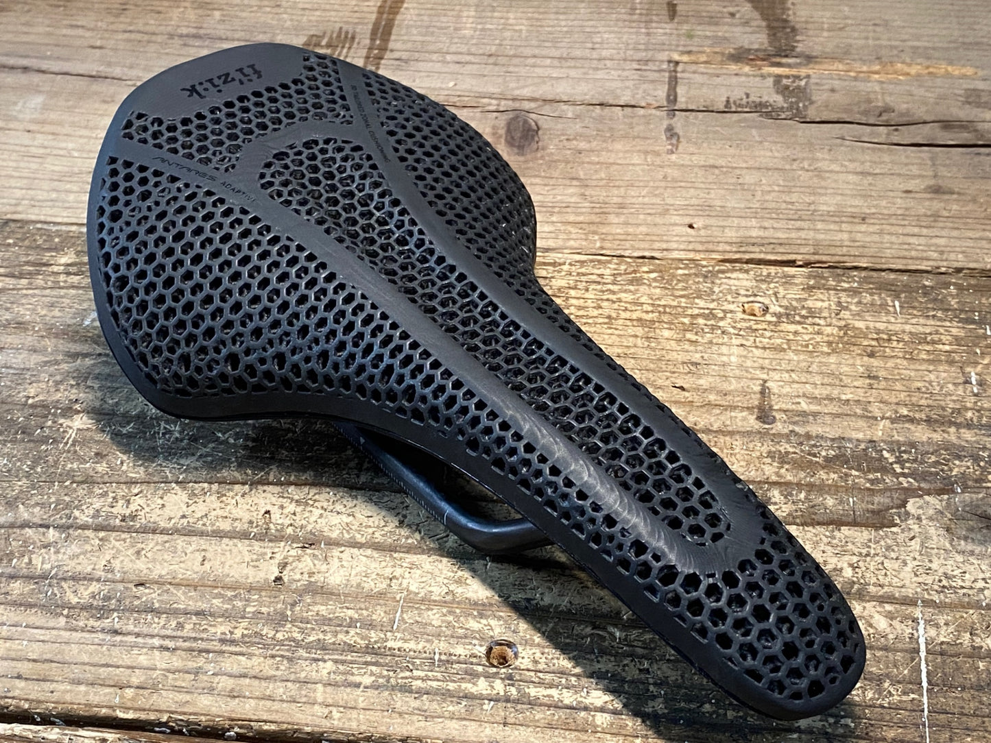 IX060 フィジーク FIZIK アンタレス ANTARES VENTO ARGO ADAPTIVE 140mm カーボンレール