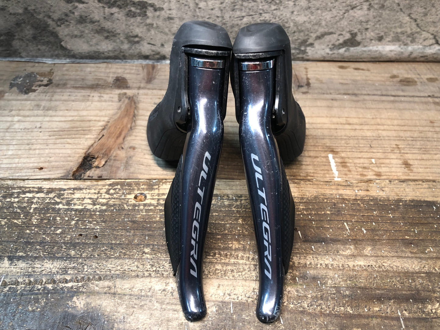 IM581 シマノ SHIMANO アルテグラ ST-R8070 STIレバー 2×11S Di2 電動