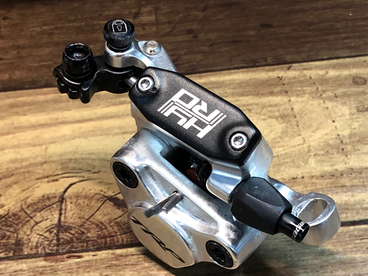 IM384 TRP HY/RD ディスク ブレーキキャリパー