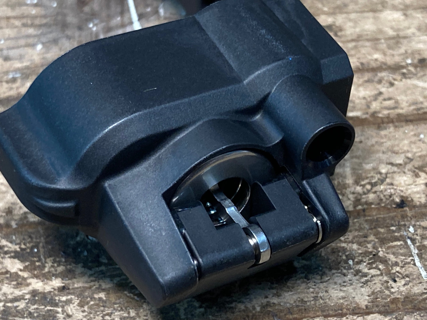 IK874 シマノ SHIMANO BM-DN100-S 10mm バッテリーマウント