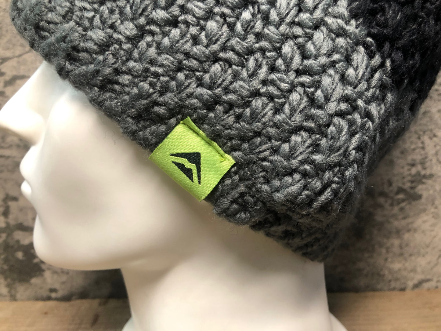 IQ168 メリダ MERIDA ニットキャップ グレー