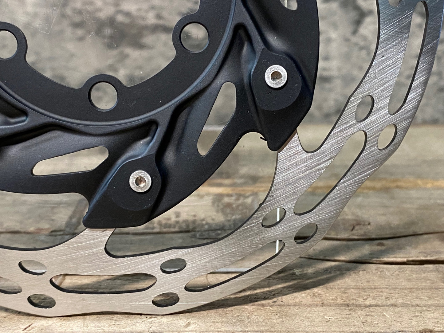 IT098 スラム SRAM Centerline XR ディスク ブレーキローター 140Φ 6H