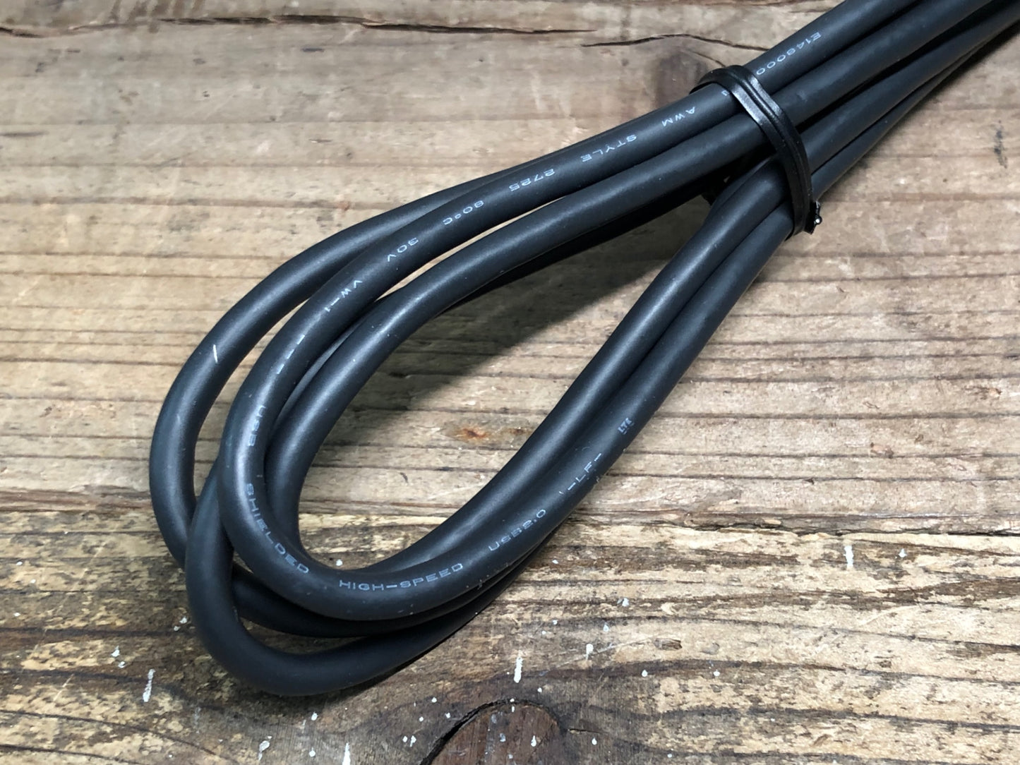 IZ446 シマノ SHIMANO EW-EC300 バッテリーチャージングケーブル Di2 未使用