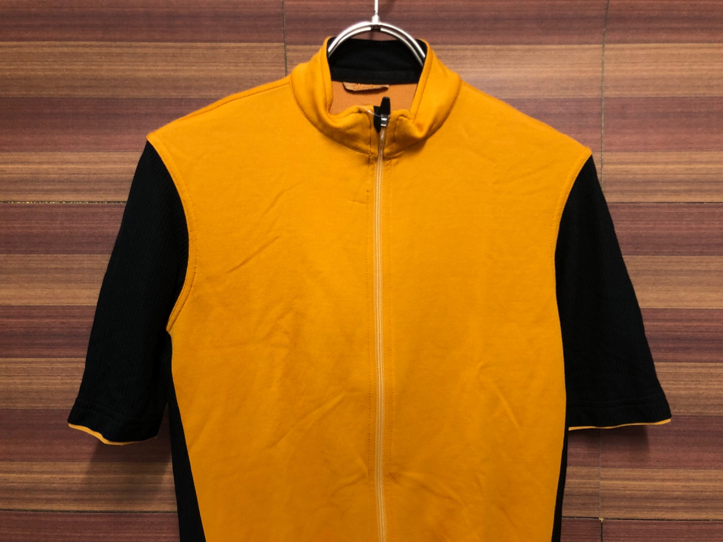 IQ737 イザドア Isadore 半袖 サイクルジャージ オレンジ XS ※脇下毛玉