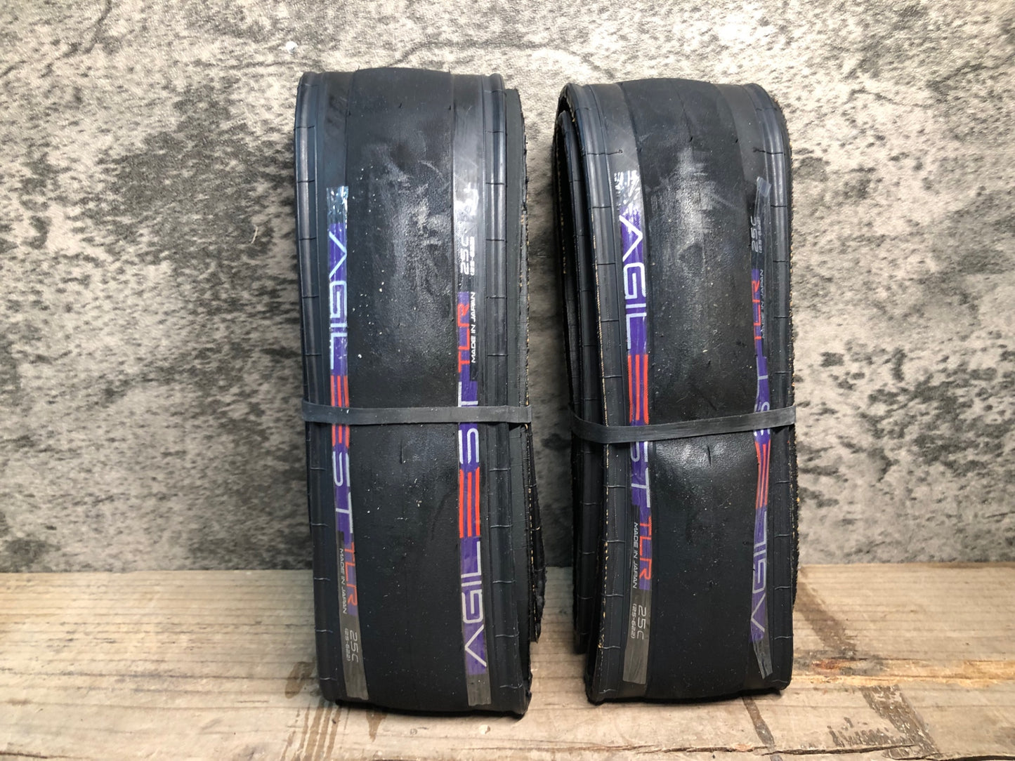 IY869 パナレーサー Panaracer アジリスト AGILEST TLR チューブレスレディー タイヤ 700x25C ペア 未使用