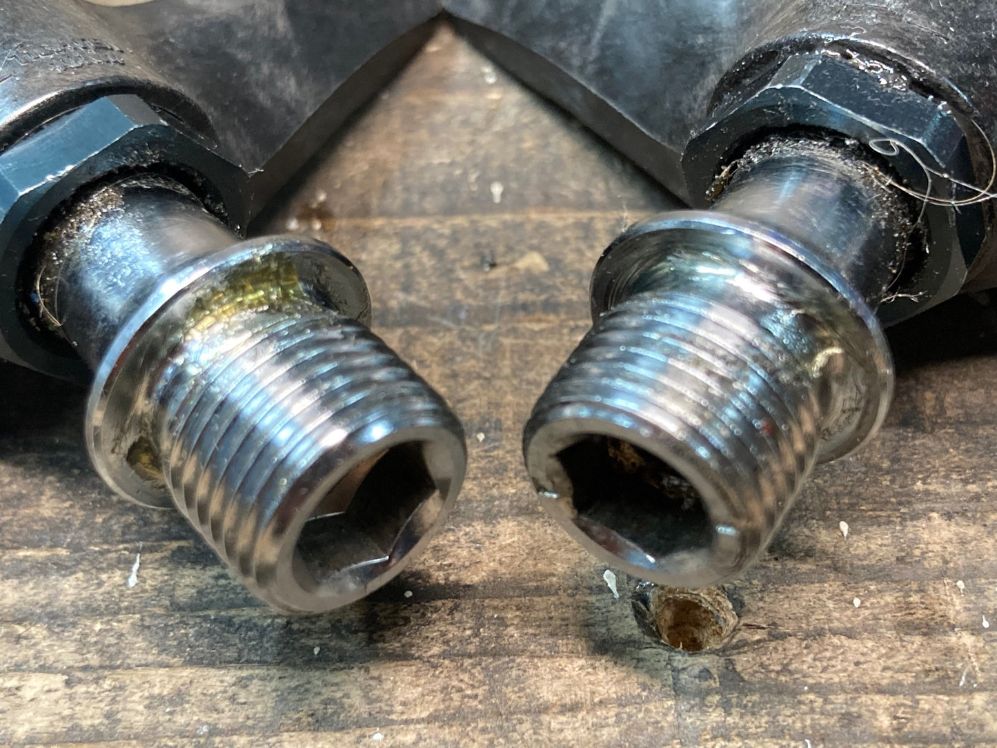 IQ894 シマノ SHIMANO アルテグラ ULTEGRA PD-R8000 ビンディングペダル SPD-SL 使用感あり