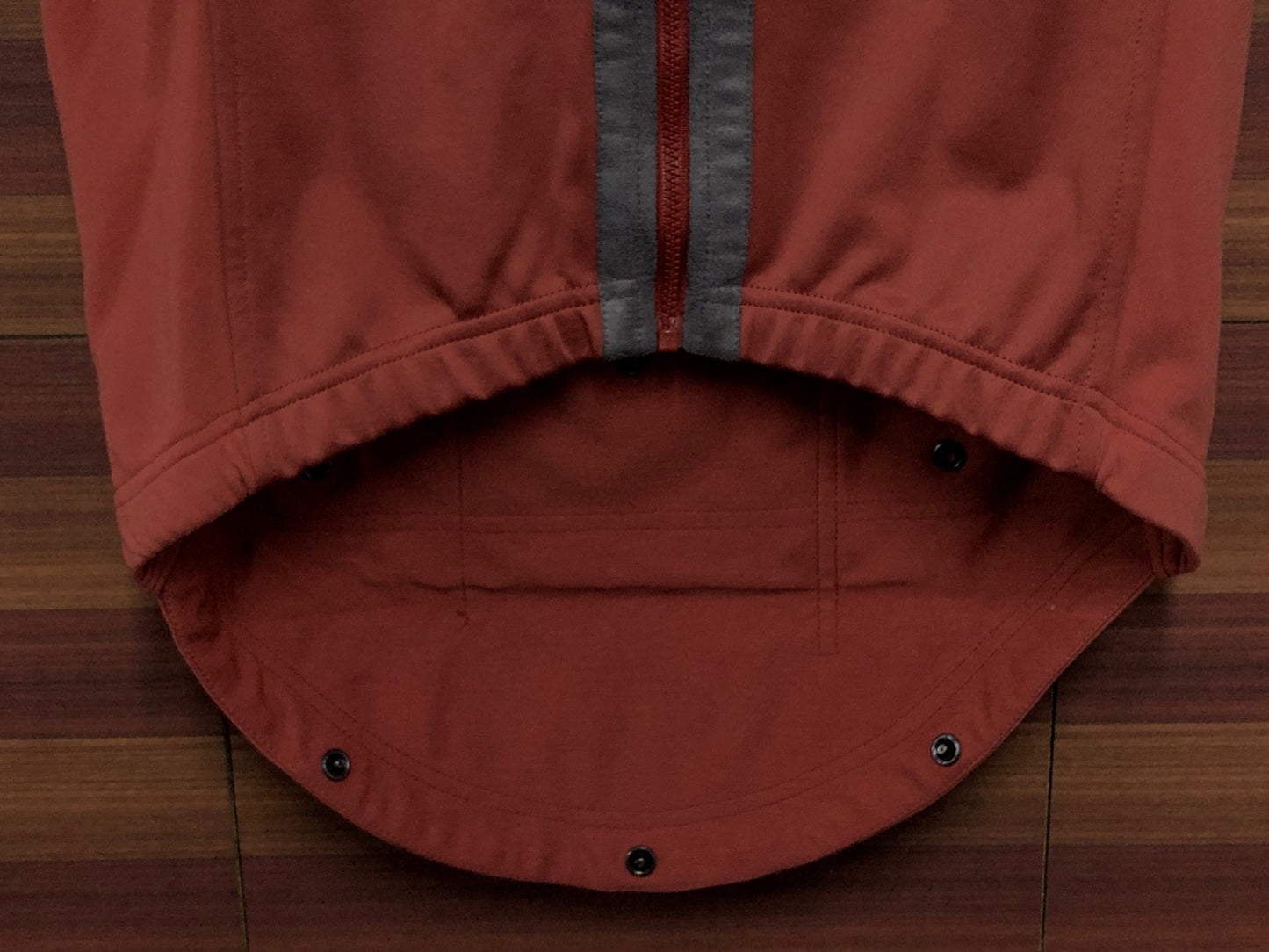 IO870 イザドア Isadore MERINO PERFORMANCE MEMBRANE+ ジレ サイクルベスト ピンクオレンジ S