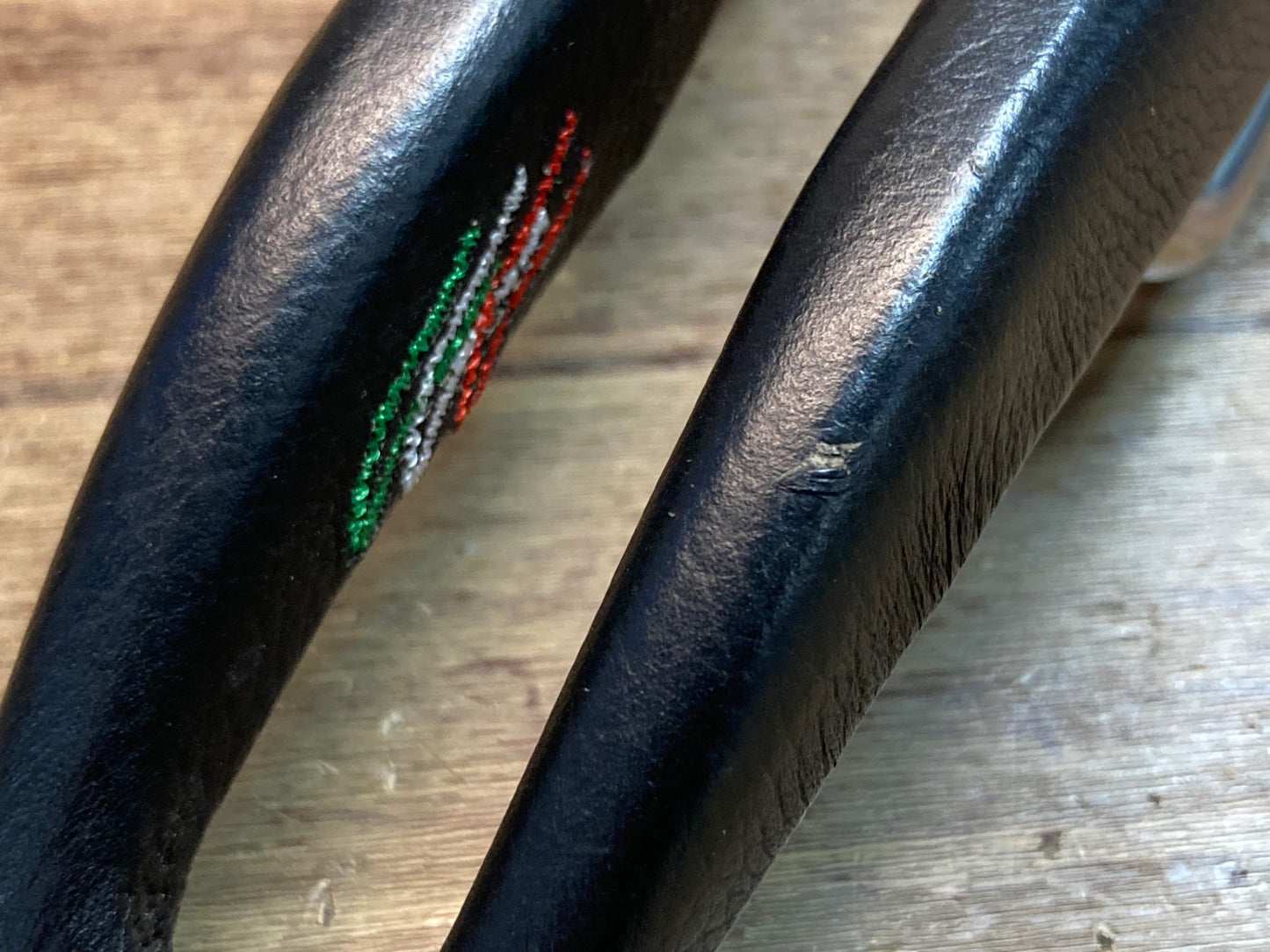 IX774 セラ Selle SMP forma サドル 黒 inox Tubeレール