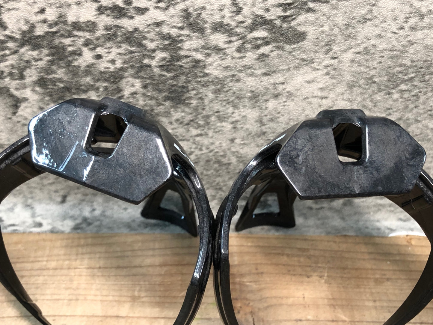 IN710 エリート ELITE ロッコ ROCKO カーボン ボトルケージ 2個セット