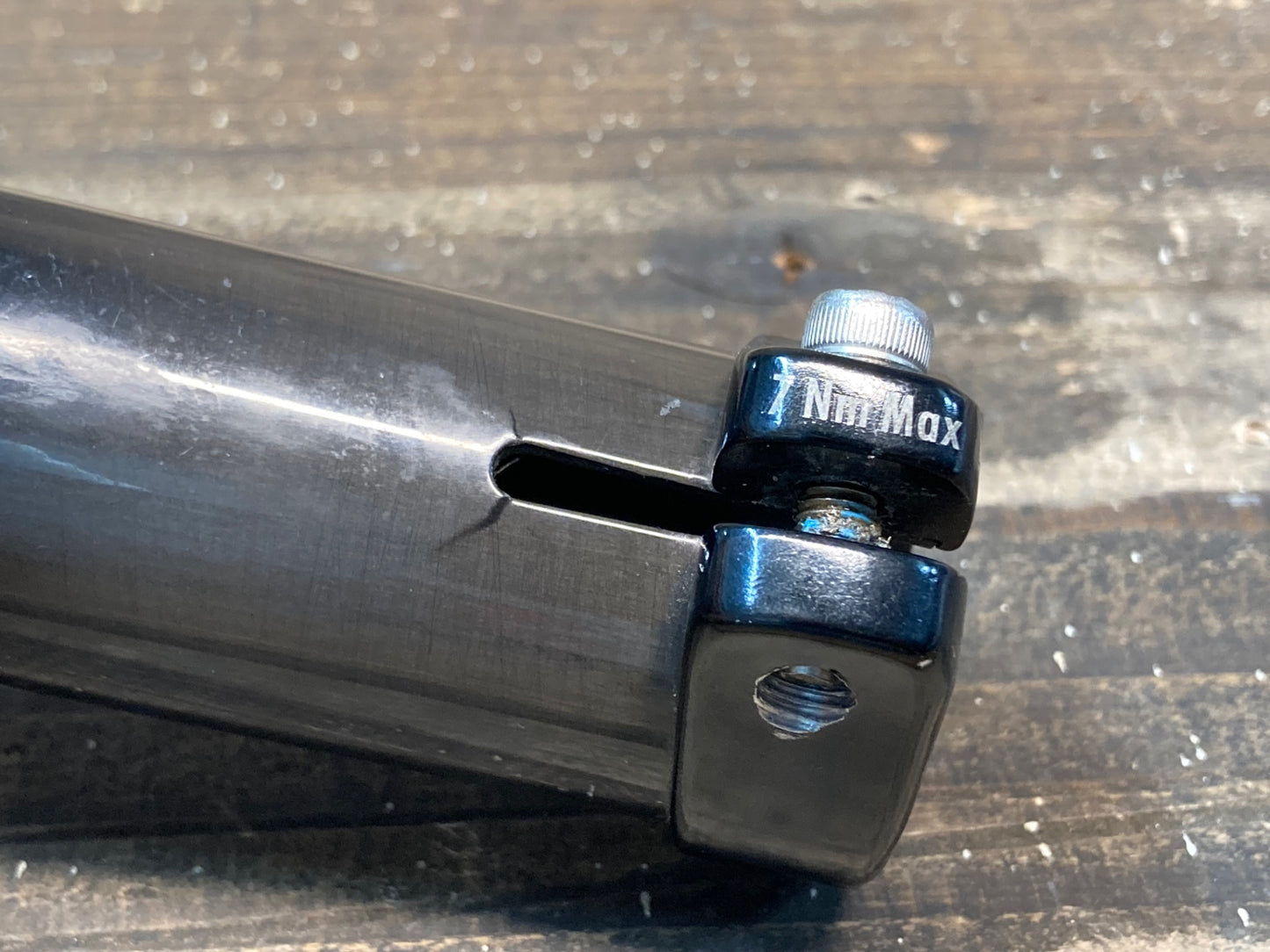 IO277 ボントレガー BONTRAGER カーボン シートマストキャップ 7mmラウンド 135㎜×5㎜ ※締め込みによる皺大