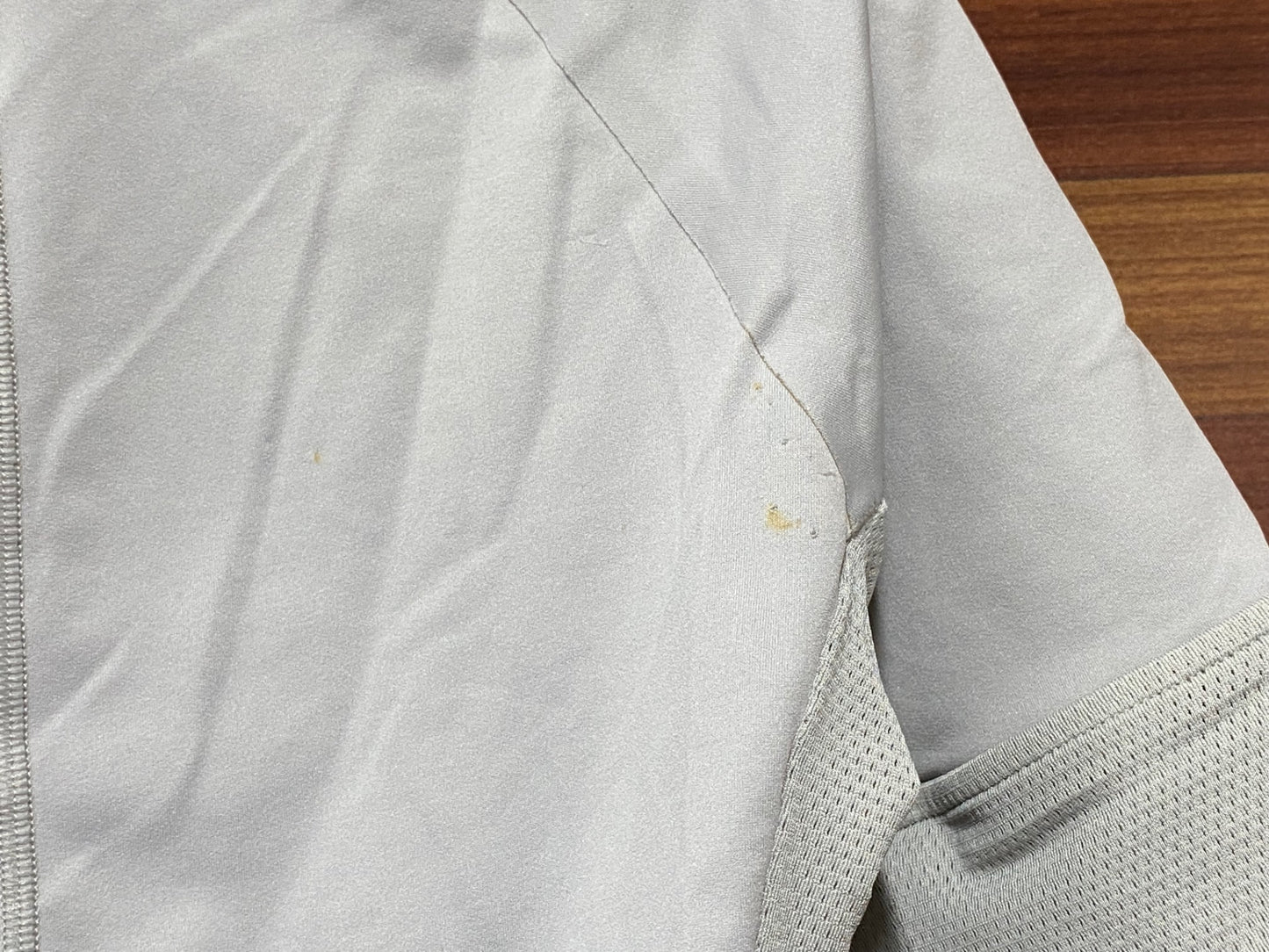 IV198 ラファ Rapha PRO TEAM 半袖サイクルジャージ グレー S 日焼け 汚れ 裾ゴム伸び