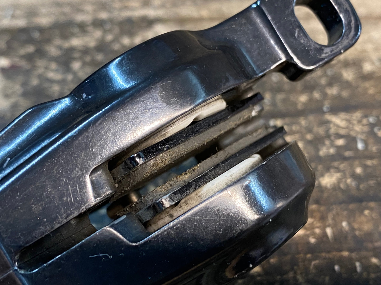 IK183 シマノ SHIMANO BR-RS785 油圧 ブレーキキャリパー 片側のみ