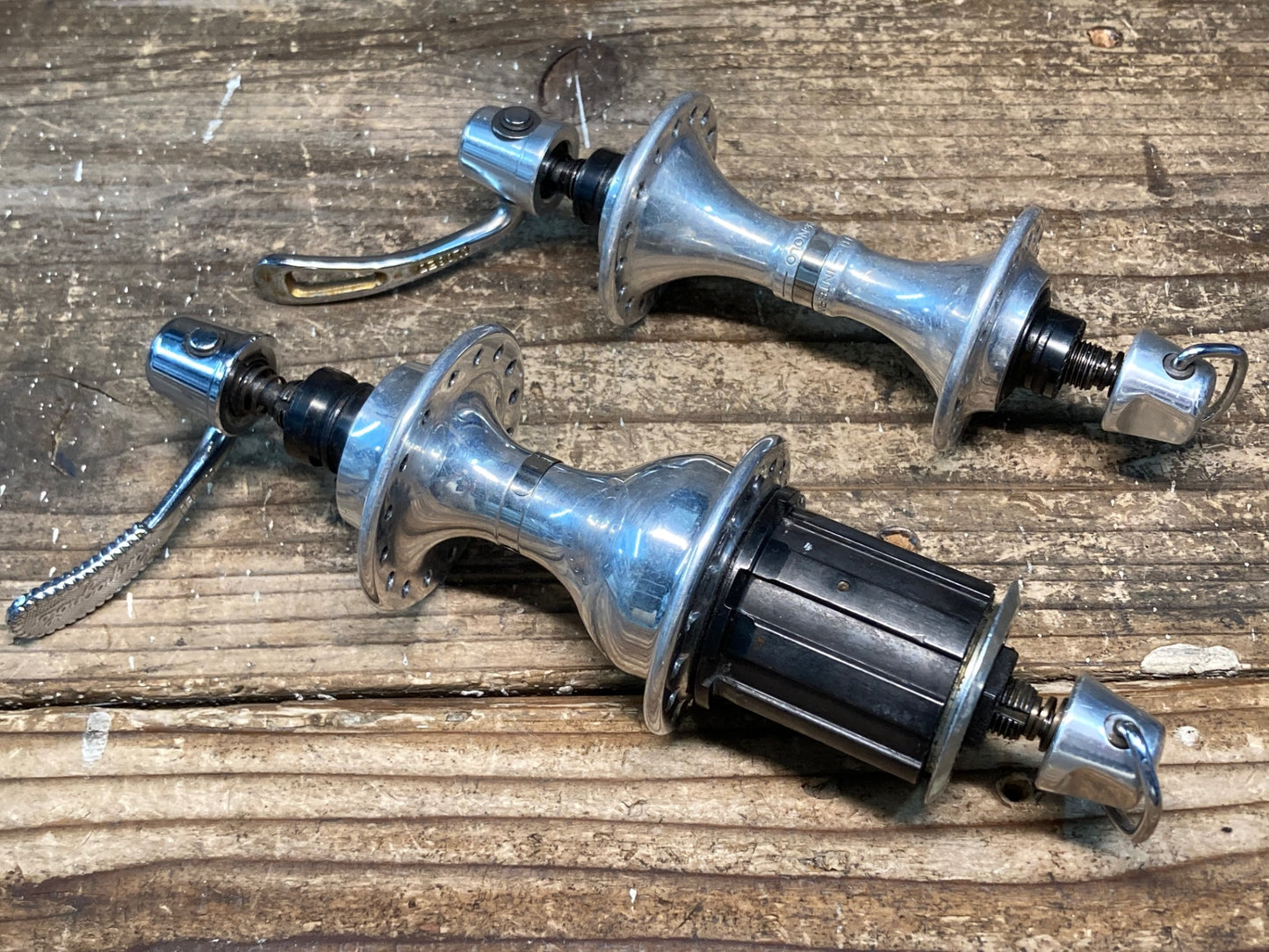 IQ793 カンパニョーロ Campagnolo レコード RECORD 前後ハブセット 8S等間隔フリー 32H