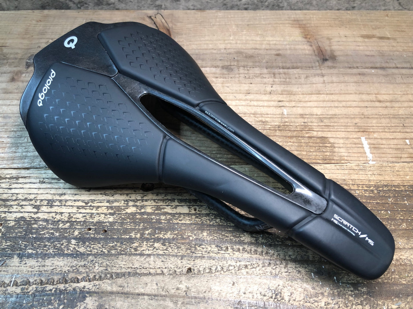 IZ103 プロロゴ Prologo スクラッチ SCRATCH M5 PAS NACK サドル カーボンレール 140mm