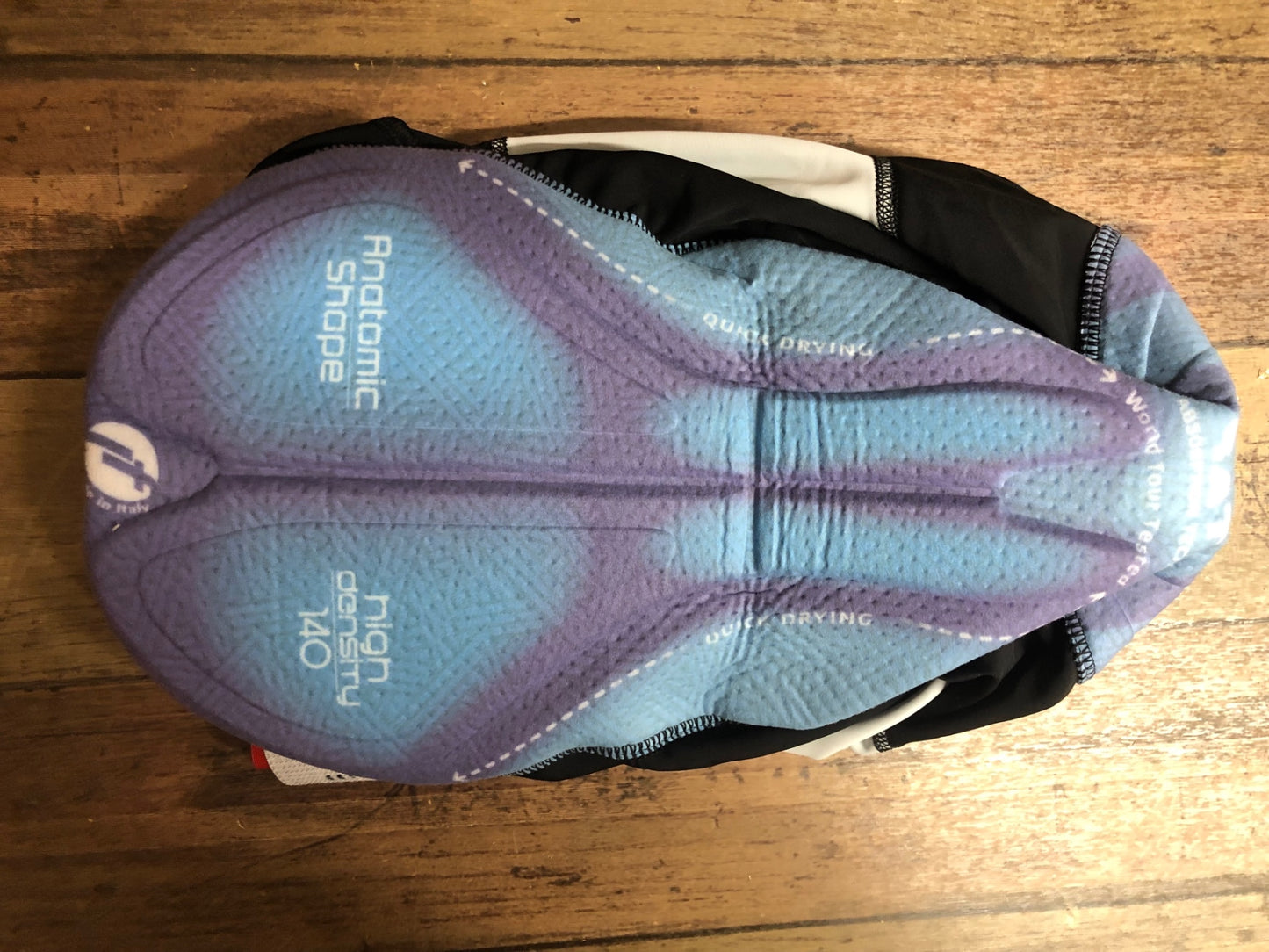 IT193 ジェッセージ GSG ビブショーツ 黒 M