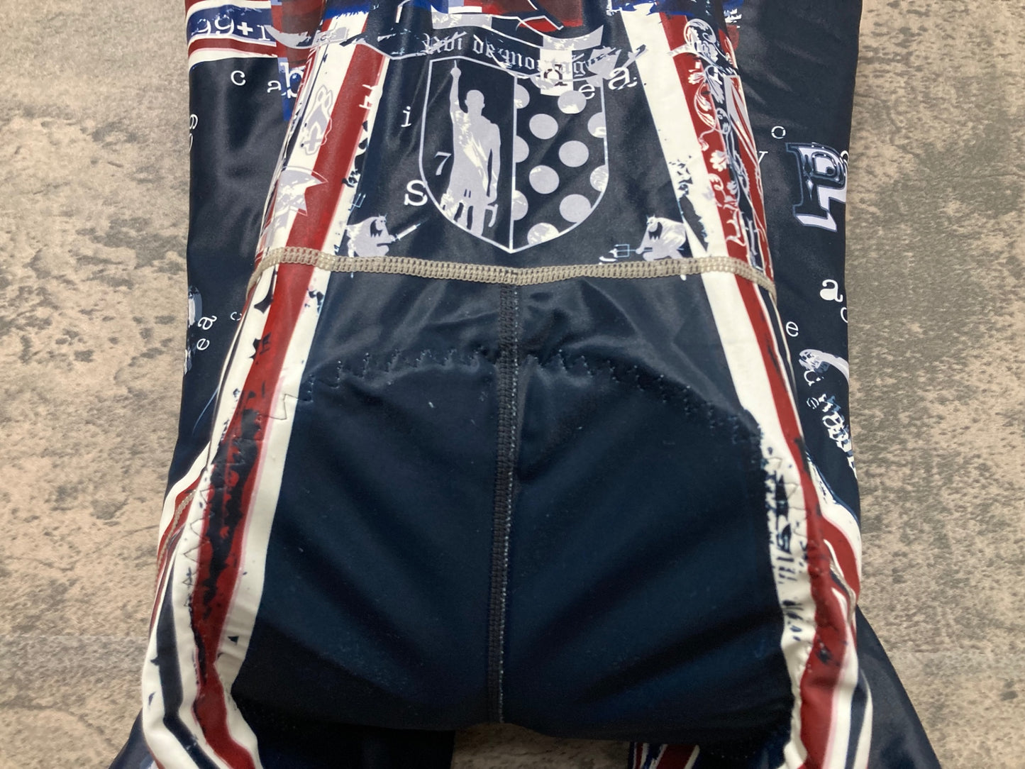 IY623 パンダーニ Pandani ビブショーツ 黒 白 L