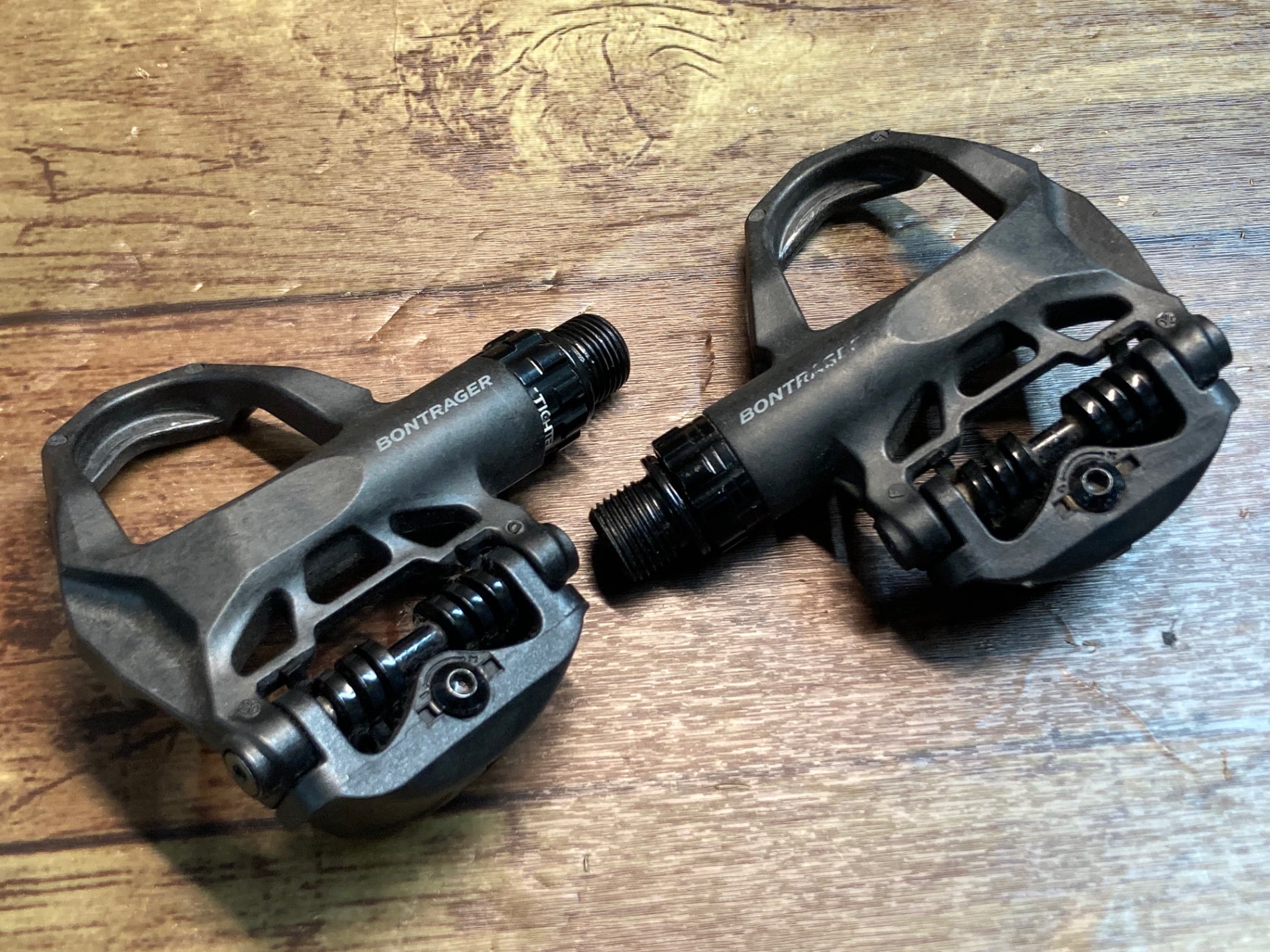 Bontrager Elite Road Pedal (Keo互換) Bontrager clips into new Elite composite road pedals with