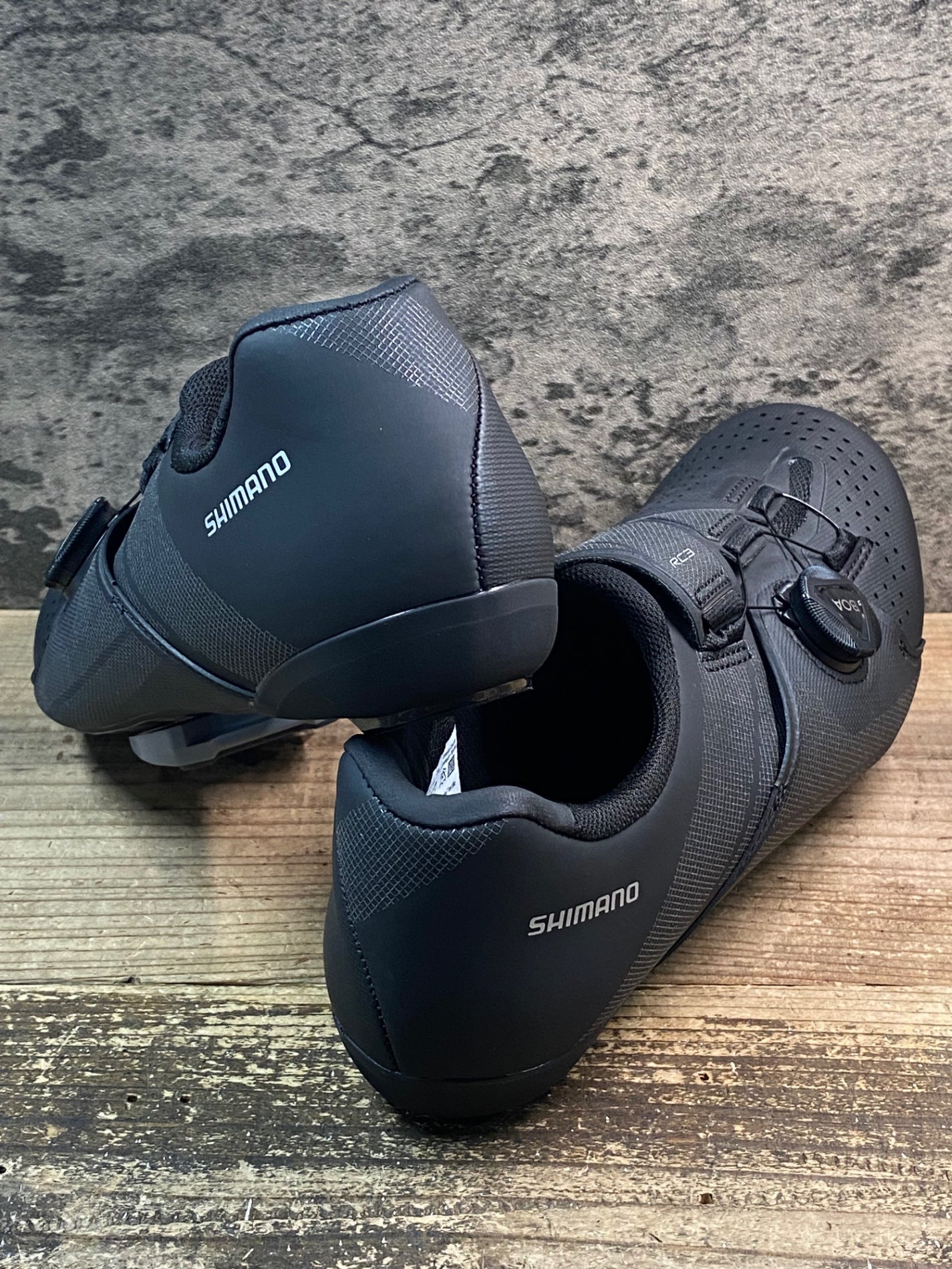 IX884 シマノ SHIMANO RC3 SHRC300M L01 S ビンディングシューズ 3穴 黒 EU42