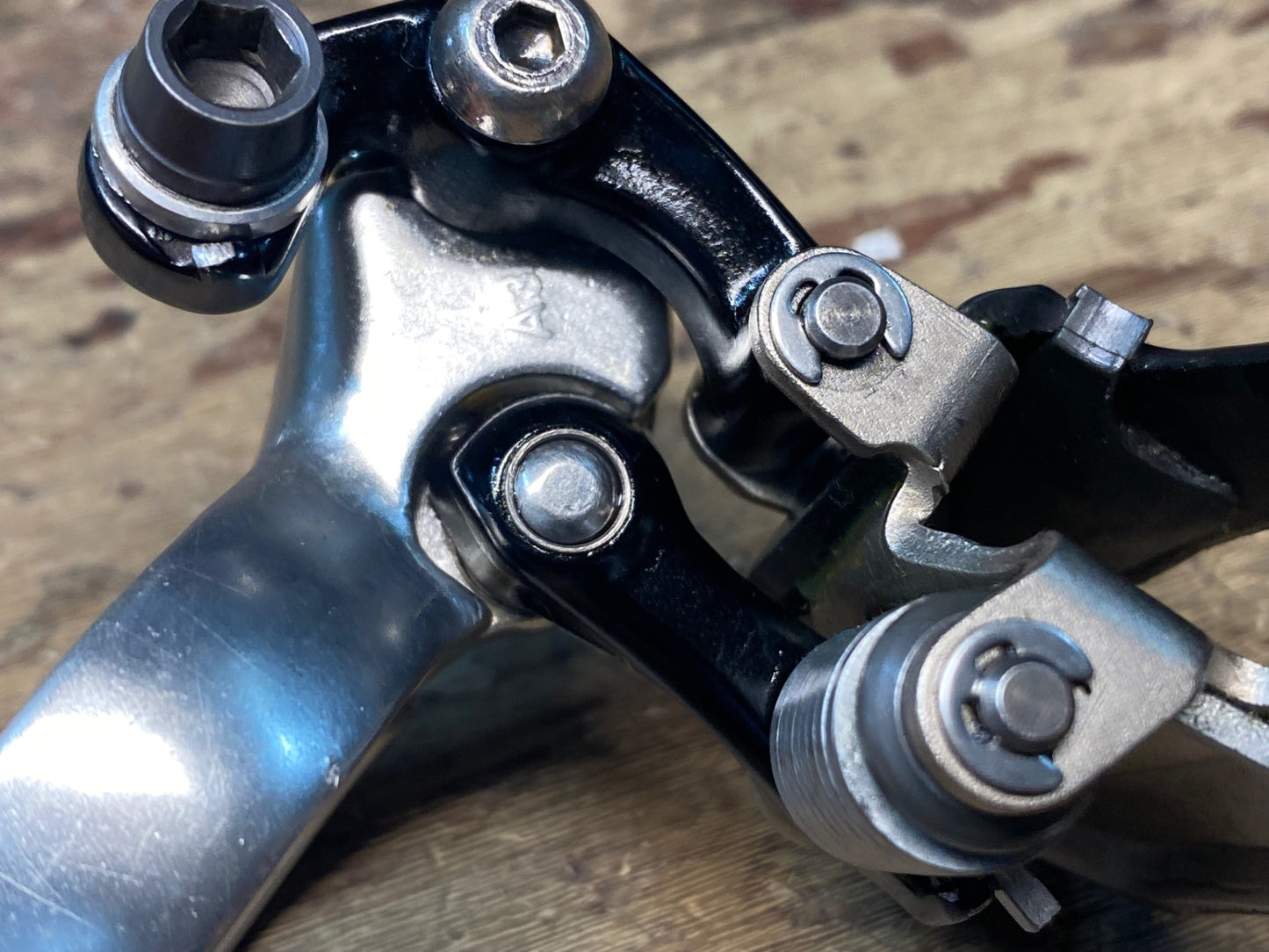 IF412 カンパニョーロ CAMPAGNOLO レコード RECORD TITANIUM フロントディレイラー 11S バンド式 Φ32