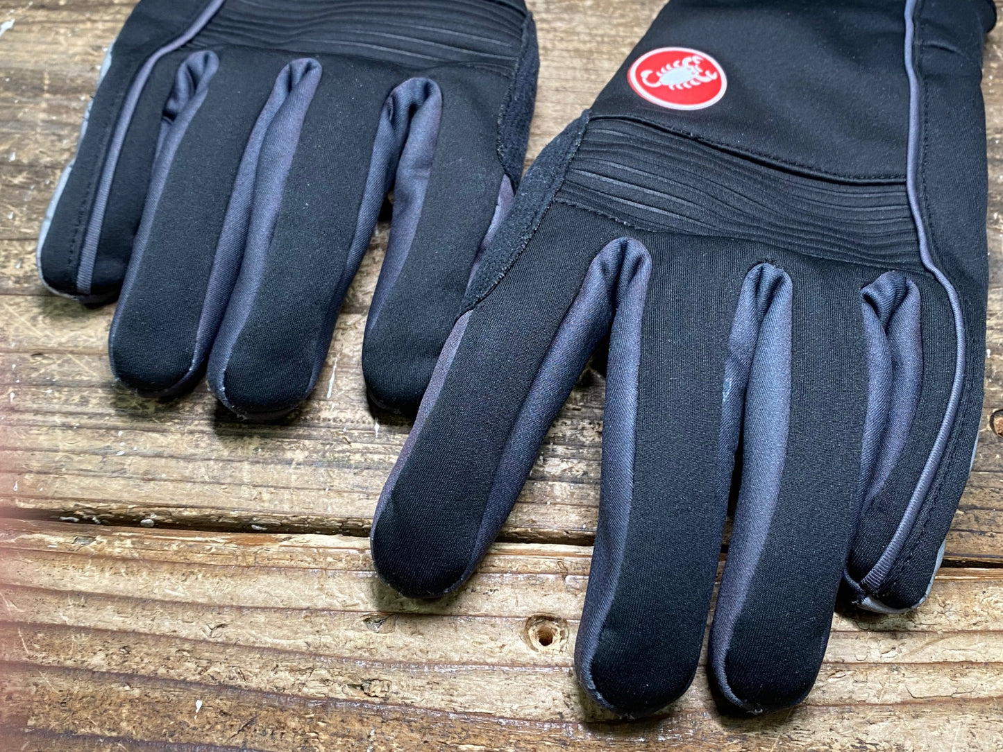 IT824 カステリ CASTELLI 長指 グローブ 黒 裏起毛 サイズ不明 L相当