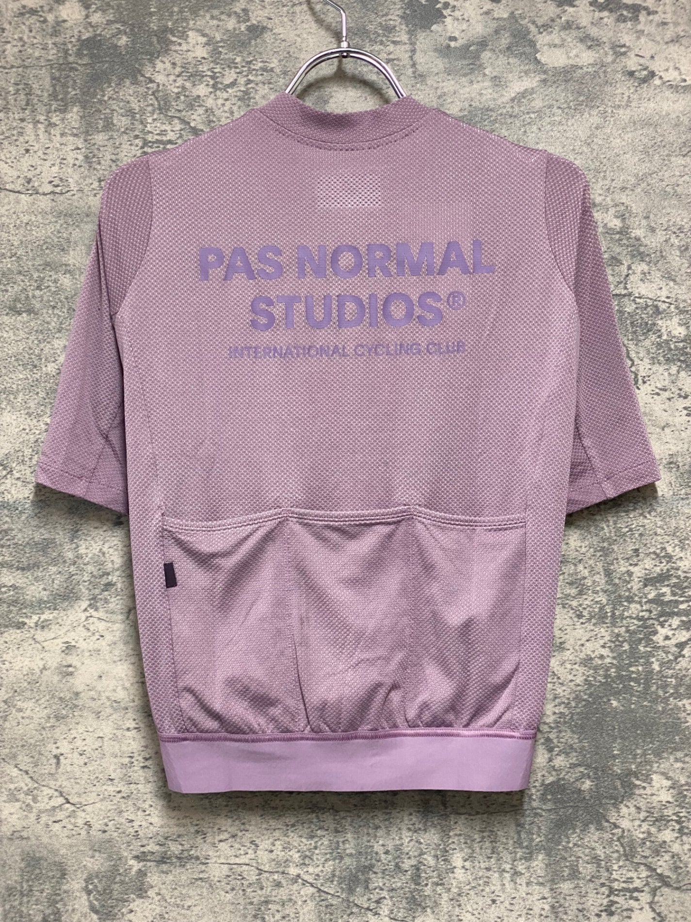 JC431 パスノーマルスタジオ Pas Normal Studios | Men's Solitude Mesh Jersey 半袖 サイクルジャージ ライトモーヴ XS