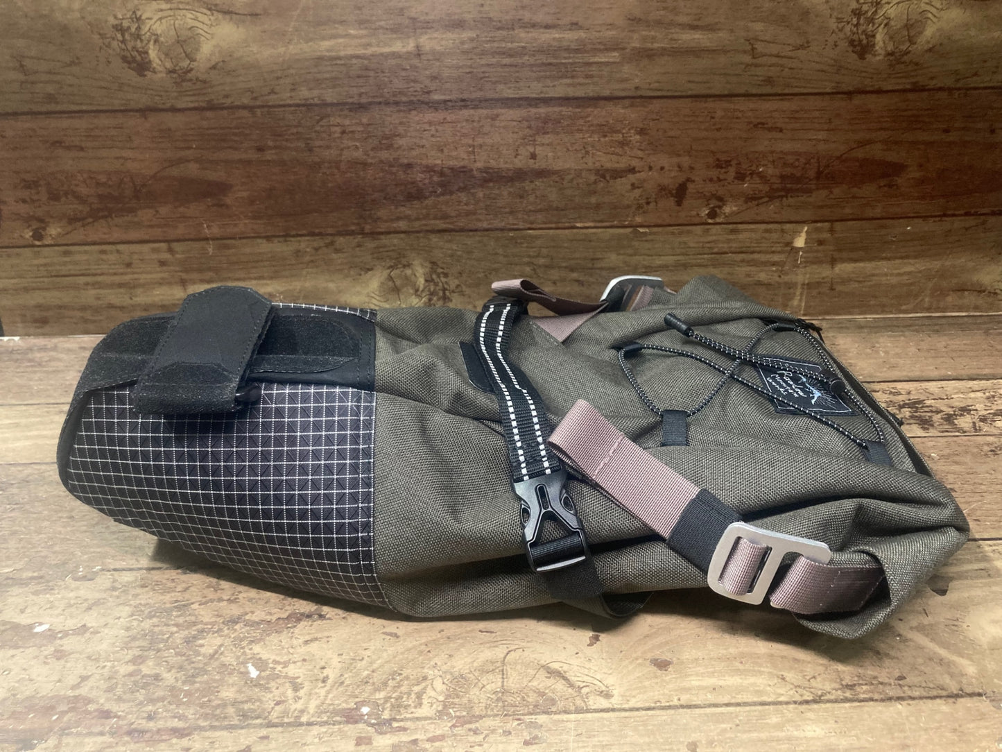 IF755 ロウロウマウンテンワークス RawLow Mountain Works バイクンハイクバッグ Bike’n Hike Bag サドルバッグ グレー