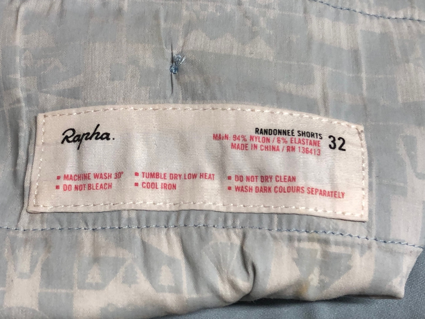 IO144 ラファ Rapha RANDONEE SHORTS サイクルパンツ 水色 32 汚れあり