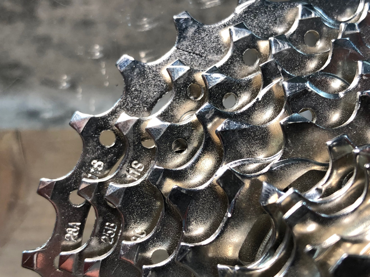 IS101 シマノ SHIMANO 105 CS-R7000 スプロケット 11-28T 11S