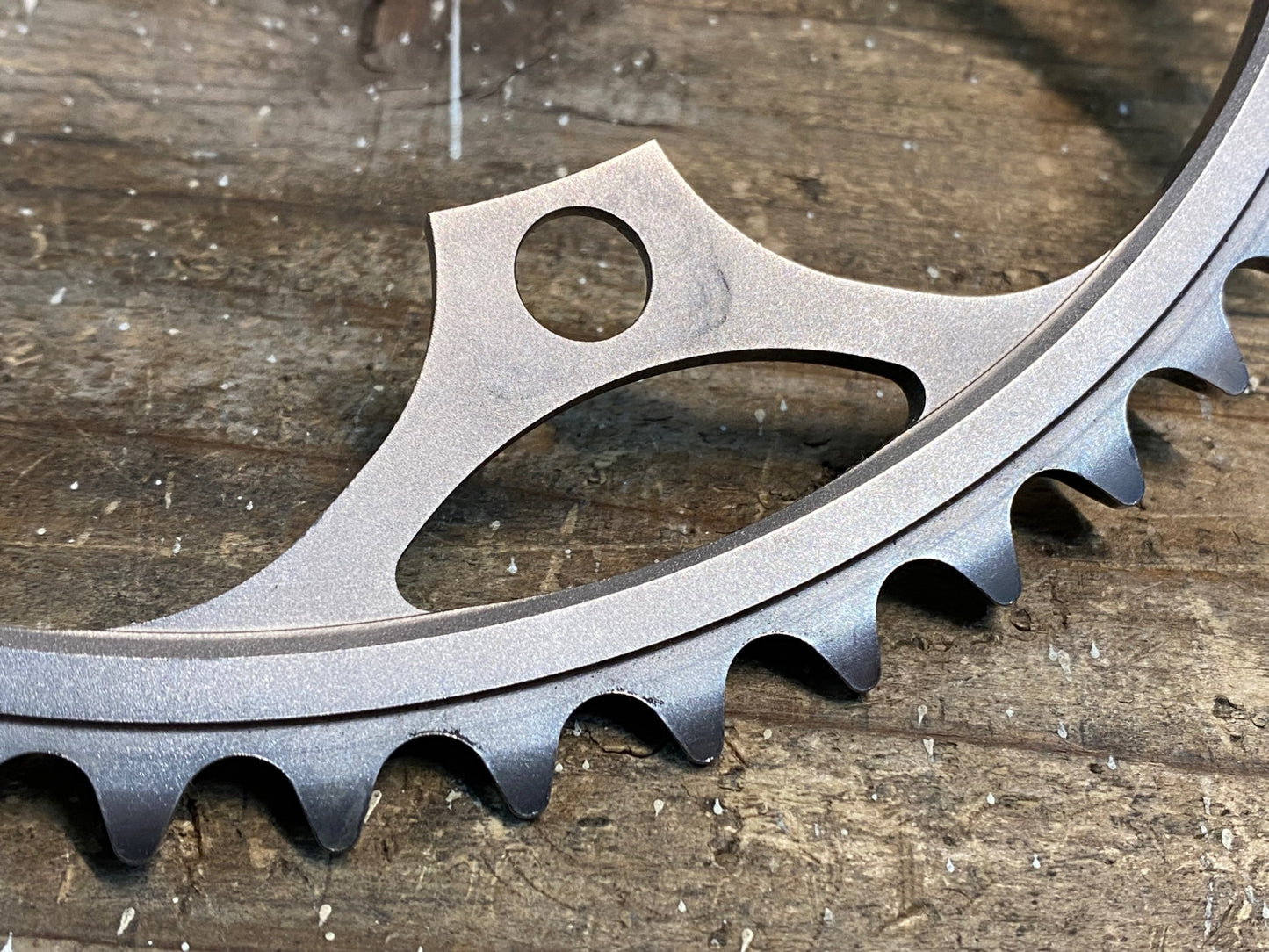 IP853 シマノ SHIMANO デュラエース DURA-ACE NJS チェーンリング 52T PCD144 トラック