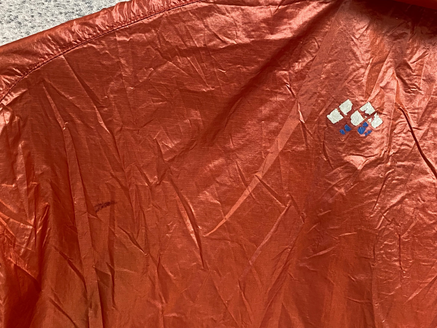 IY973 モンベル mont-bell 長袖 ウィンドブレーカー オレンジ L