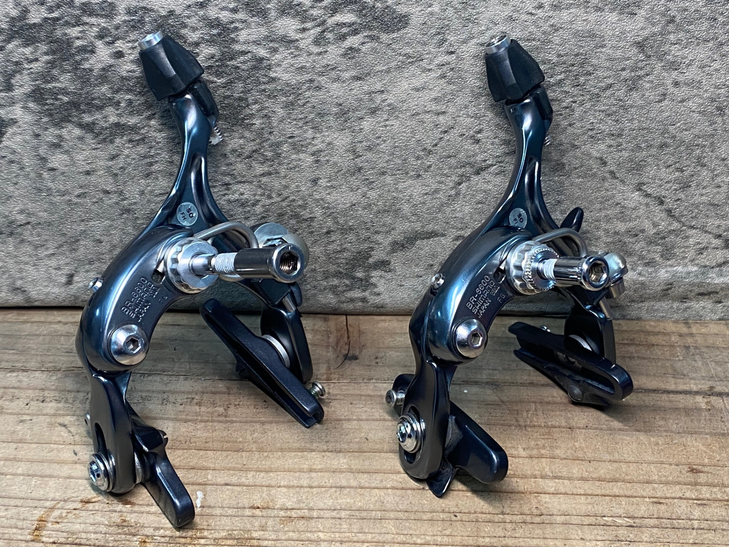 IS354 シマノ SHMANO アルテグラ ULTEGRA BR-6700 キャリパーブレーキ 前後セット