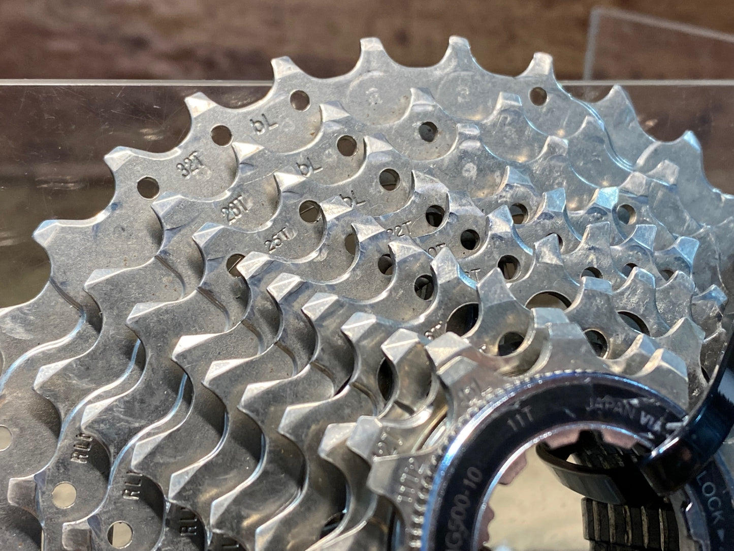 HZ491 シマノ SHIMANO CS-HG500-10 11-32T 10S スプロケット